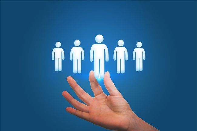 深圳十大獵頭公司:全國鋰電池行業(yè)總產(chǎn)值首次突破萬億!